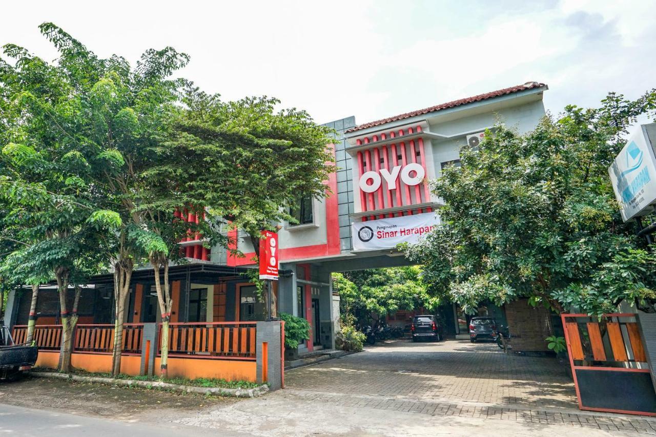 Oyo 587 Penginapan Sinar Harapan Probolinggo Zewnętrze zdjęcie
